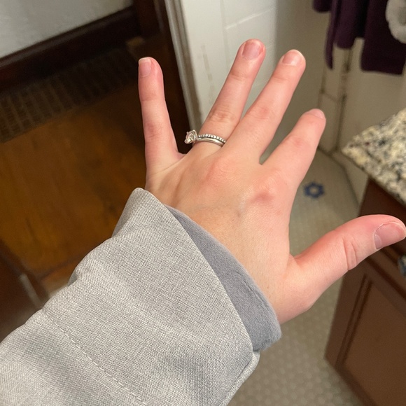 The North Face Ladies Apex Barrier Soft Shell Jacket - Heathered Gray, Small - Picture 13 of 14